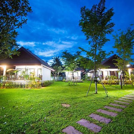 Pawarisa Resort Pathio Екстер'єр фото