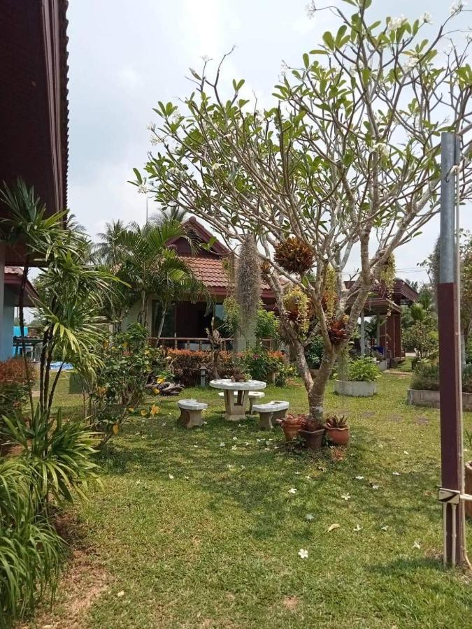 Pawarisa Resort Pathio Екстер'єр фото